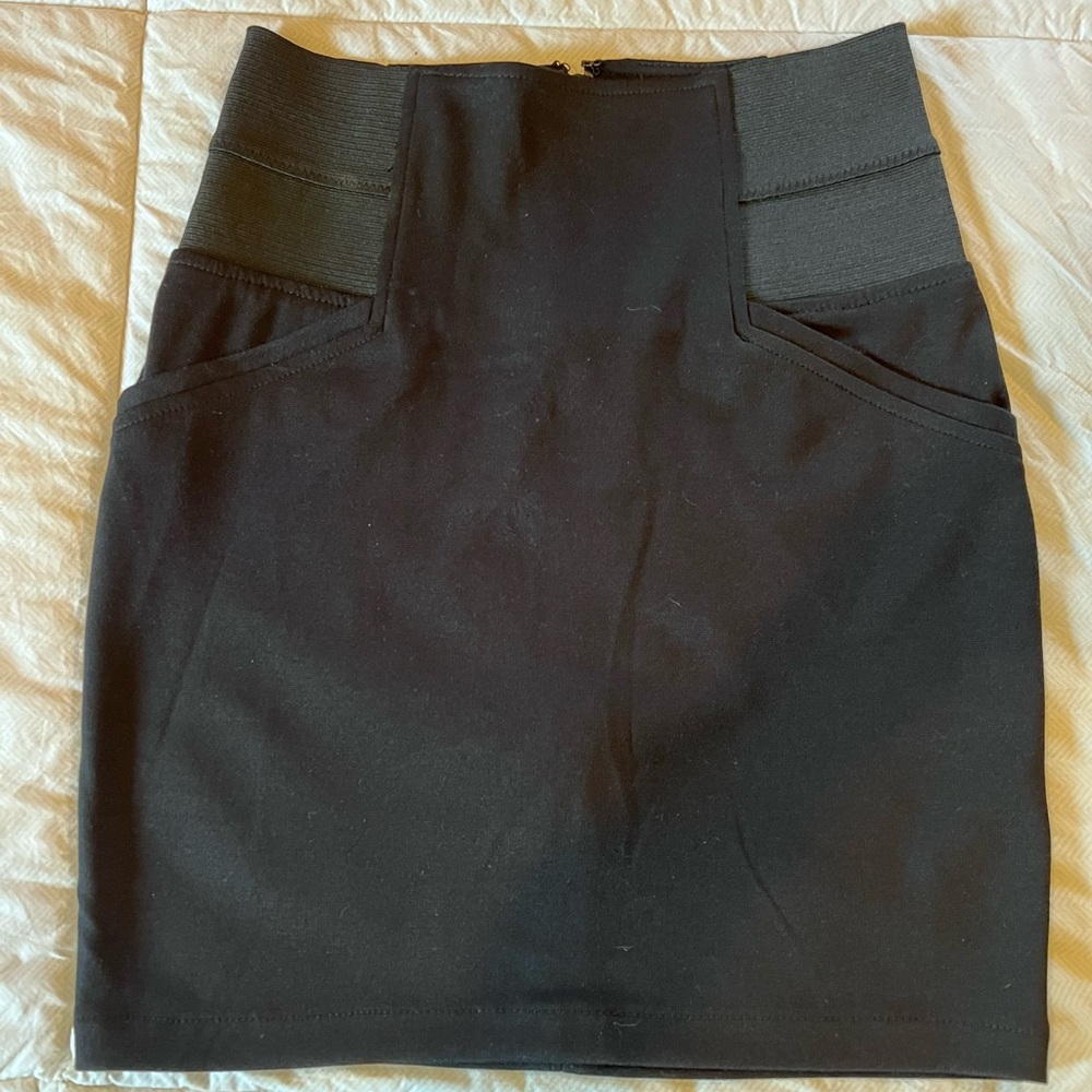 Guess skirt